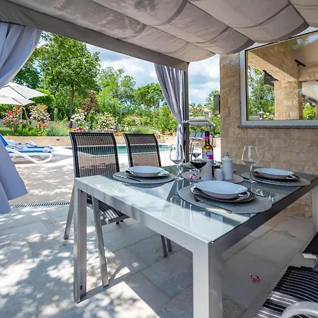 Lovely In With Kitchen Tatil Evi *